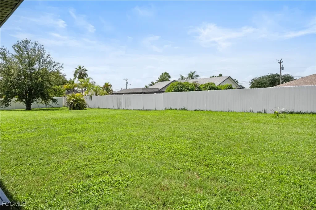 834 NE Van Loon Lane Cape Coral FL 33909