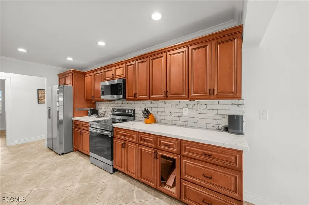 3275 Sand Road Cape Coral FL 33993