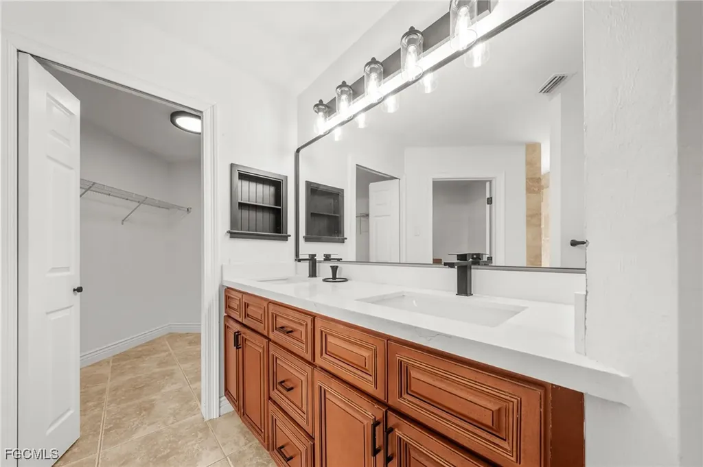 3275 Sand Road Cape Coral FL 33993