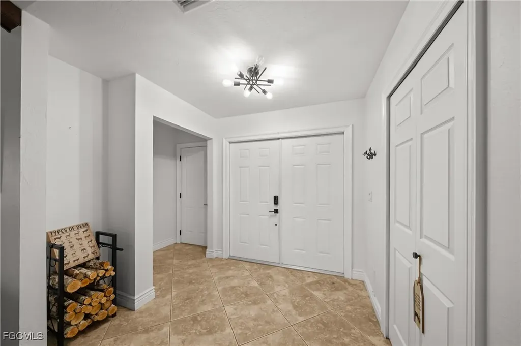 3275 Sand Road Cape Coral FL 33993