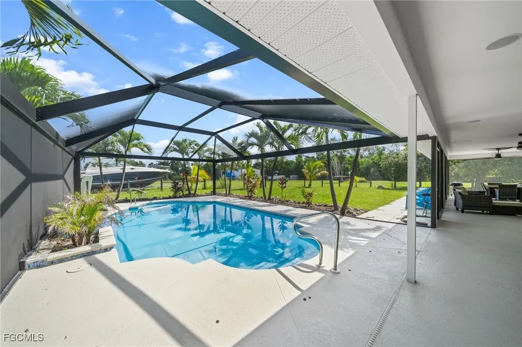 3275 Sand Road Cape Coral FL 33993