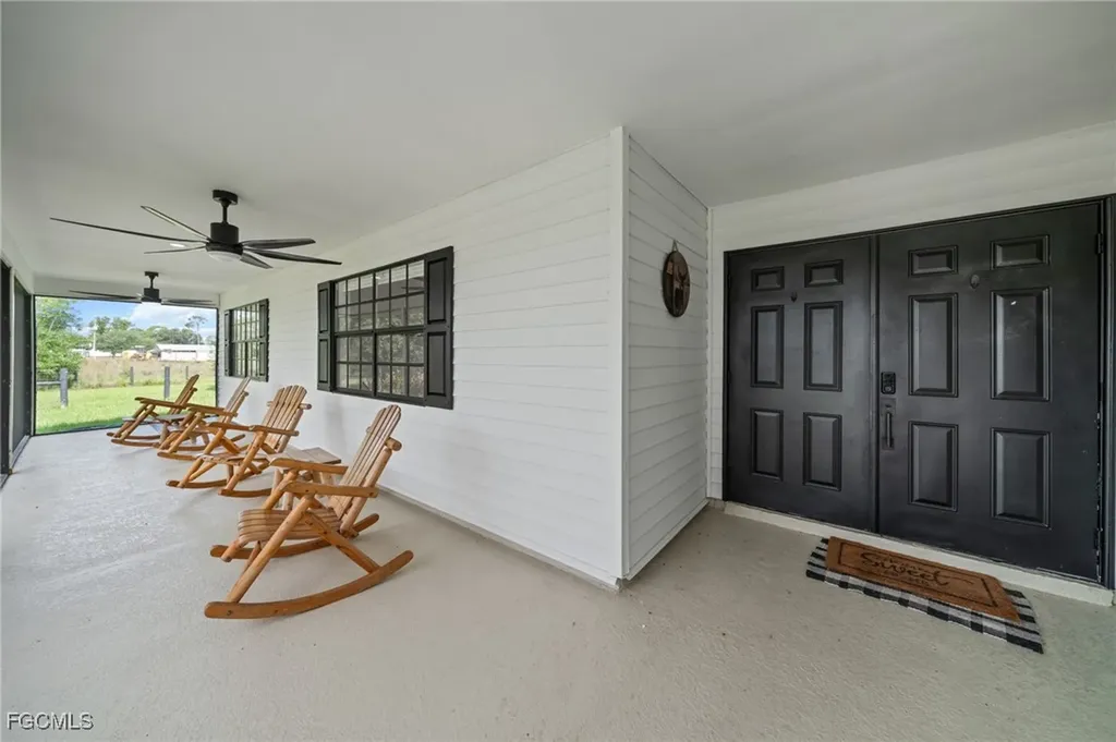 3275 Sand Road Cape Coral FL 33993