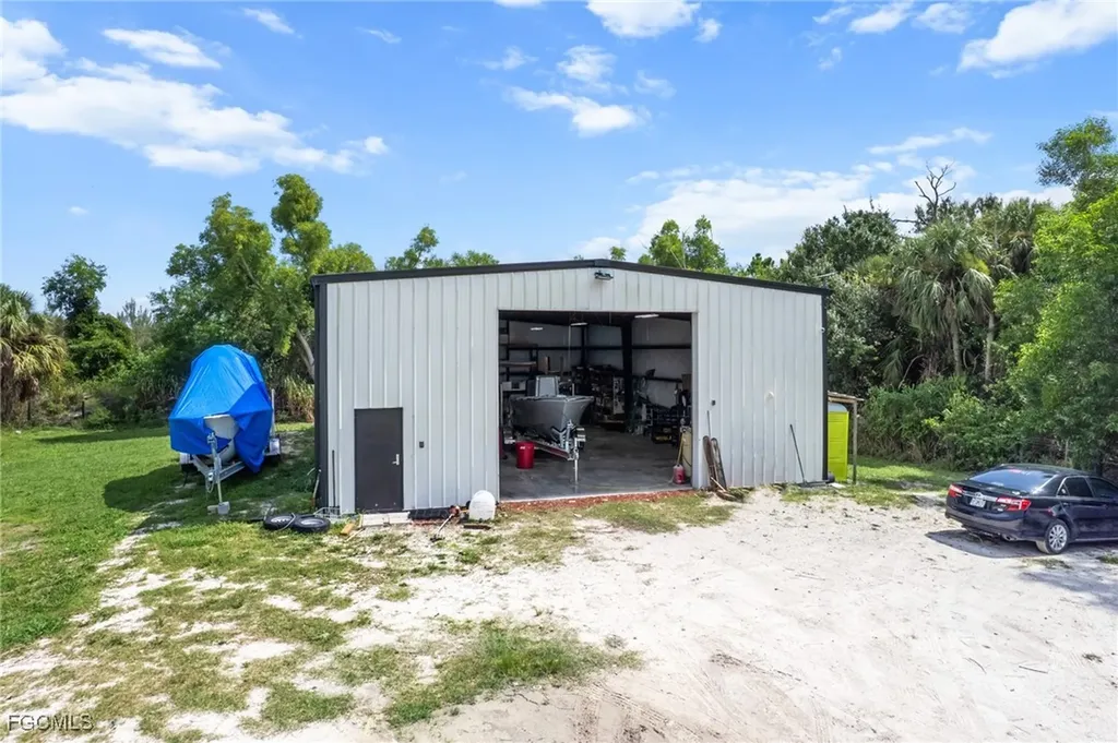 3275 Sand Road Cape Coral FL 33993