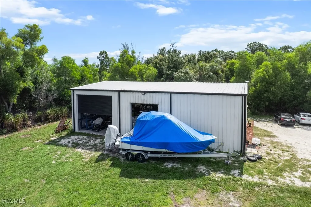 3275 Sand Road Cape Coral FL 33993