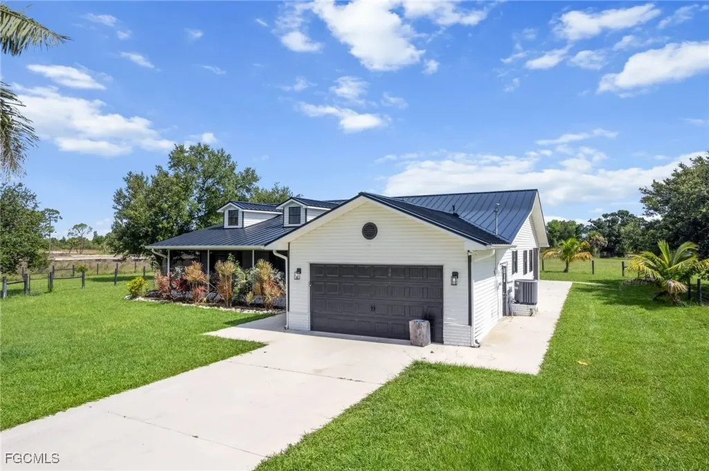 3275 Sand Road Cape Coral FL 33993