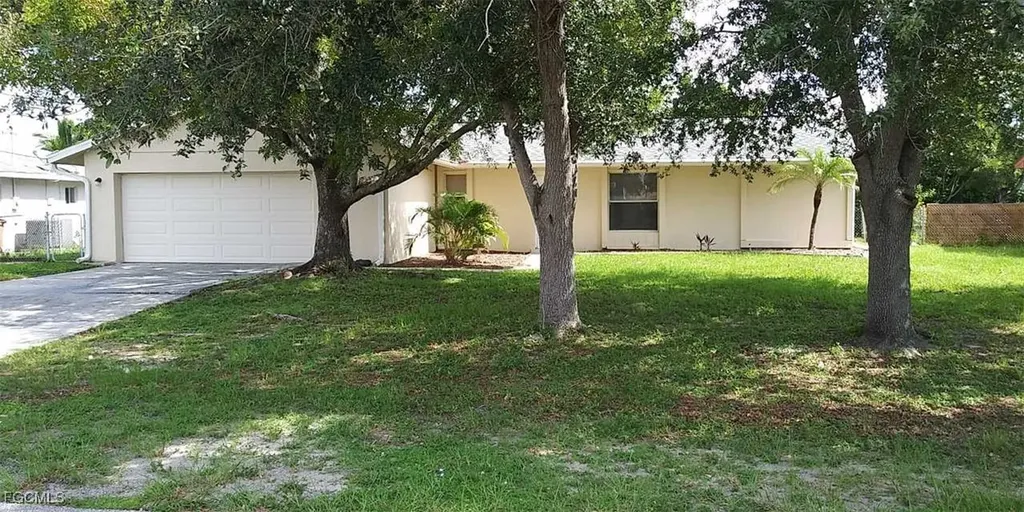 1421 SE 14th Terrace Cape Coral FL 33990