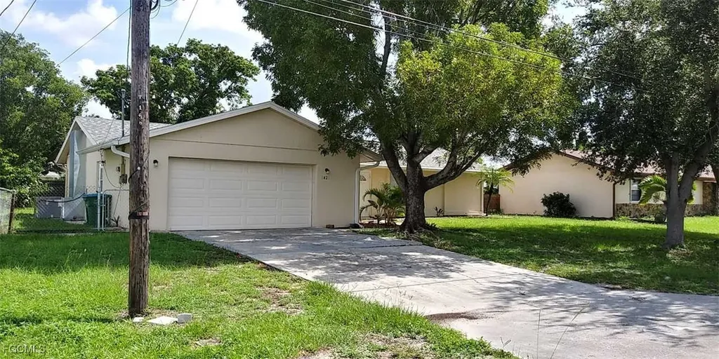 1421 SE 14th Terrace Cape Coral FL 33990