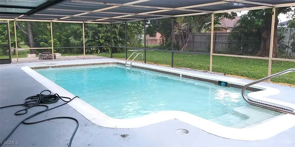 1421 SE 14th Terrace Cape Coral FL 33990