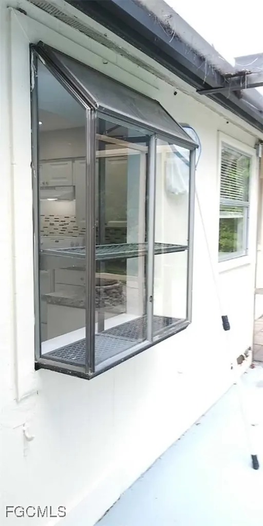 1421 SE 14th Terrace Cape Coral FL 33990