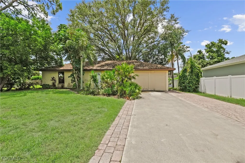 8148 San Carlos Boulevard Fort Myers FL 33967