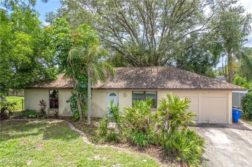 8148 San Carlos Boulevard Fort Myers FL 33967