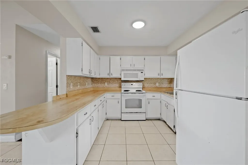 8148 San Carlos Boulevard Fort Myers FL 33967