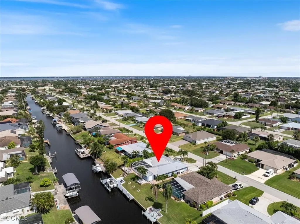 1121 SE 29th Terrace Cape Coral FL 33904