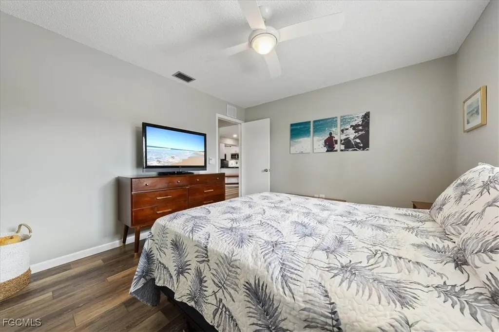 1121 SE 29th Terrace Cape Coral FL 33904