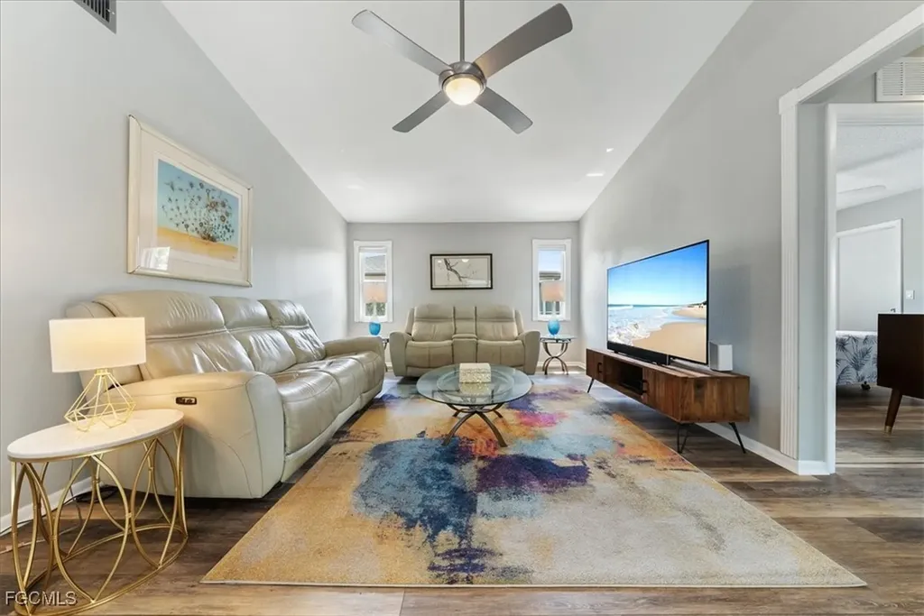 1121 SE 29th Terrace Cape Coral FL 33904