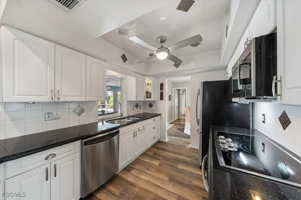 1121 SE 29th Terrace Cape Coral FL 33904