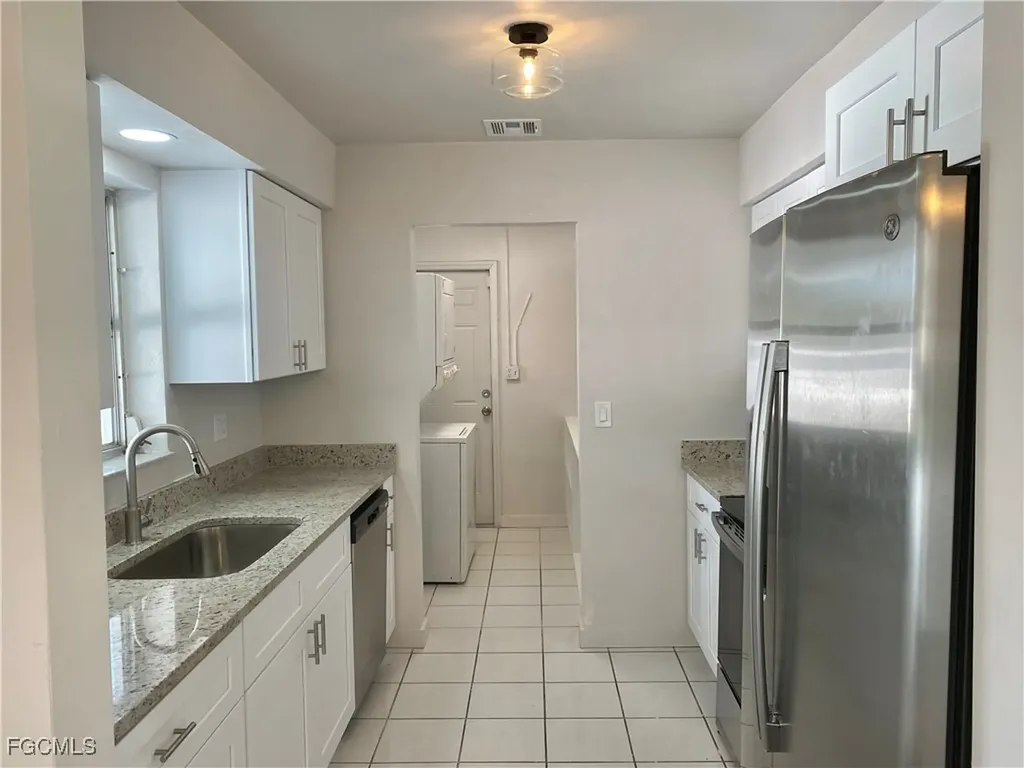 235 Maine Avenue Fort Myers FL 33905