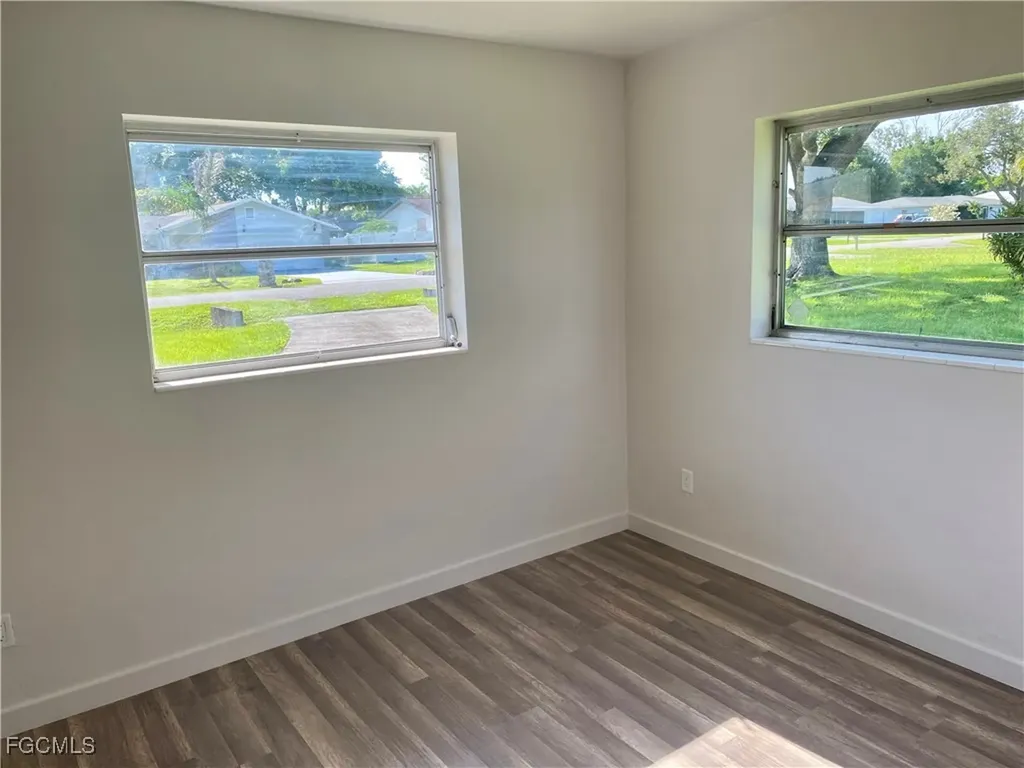 235 Maine Avenue Fort Myers FL 33905