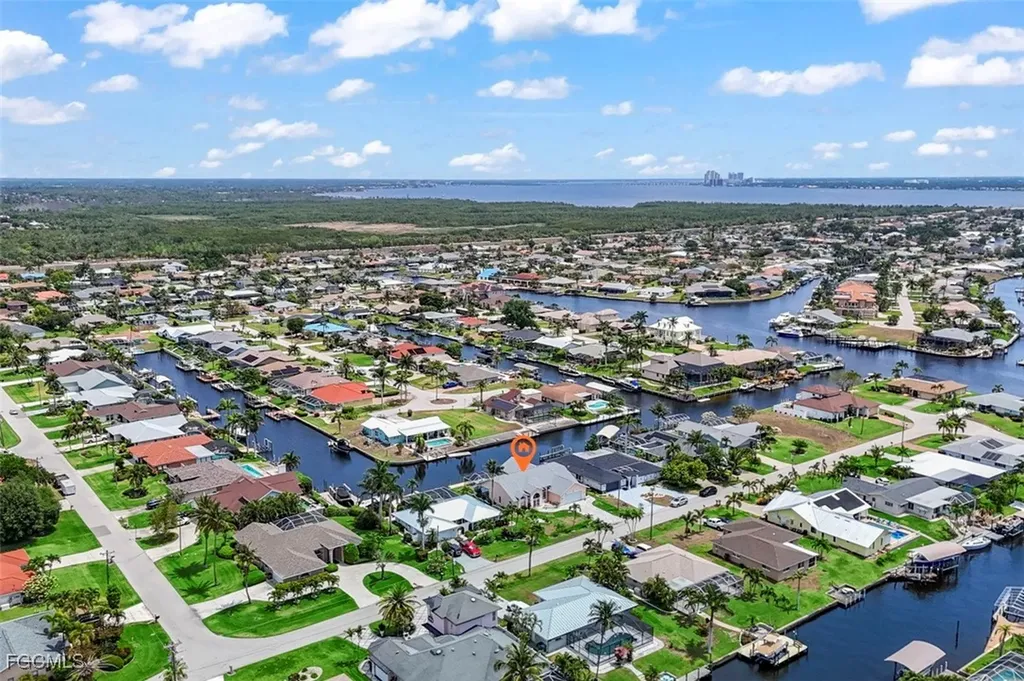 2029 SE 27th Terrace Cape Coral FL 33904