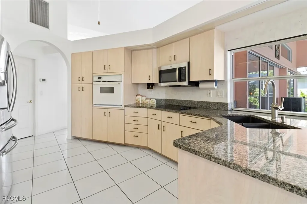 2029 SE 27th Terrace Cape Coral FL 33904