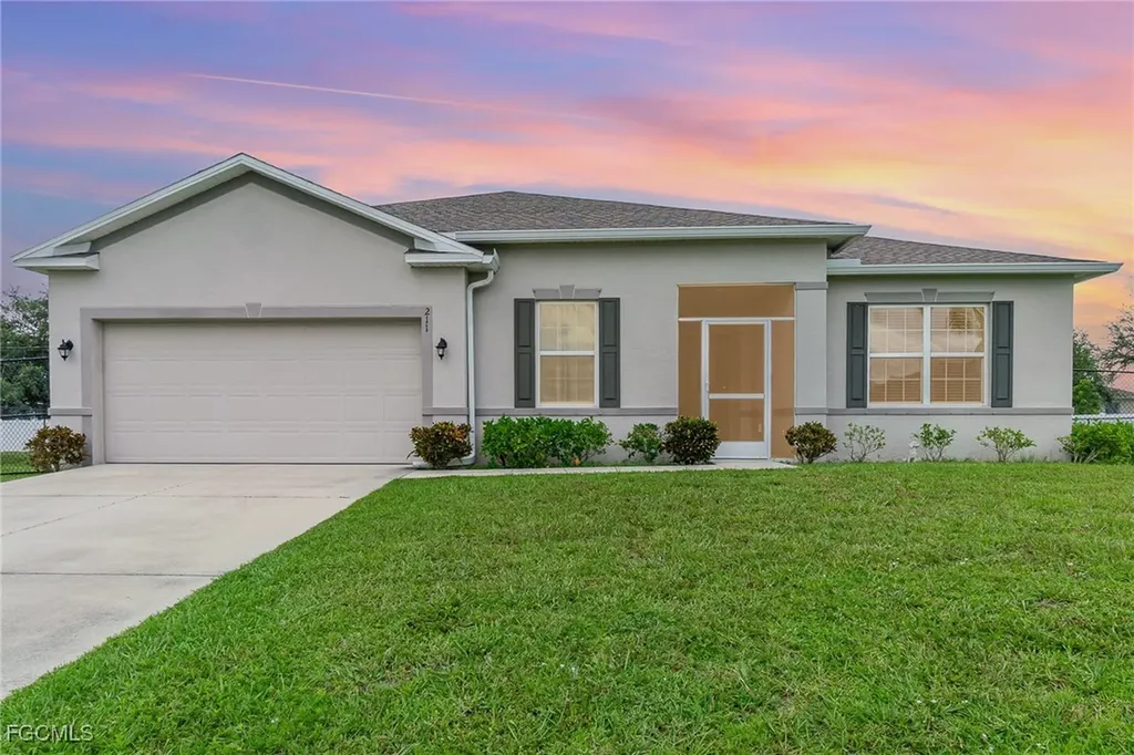 211 NW 4th Street Cape Coral FL 33993