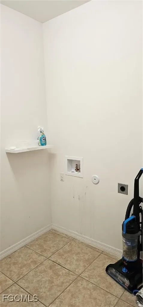 1121 SW 25th Street Cape Coral FL 33914