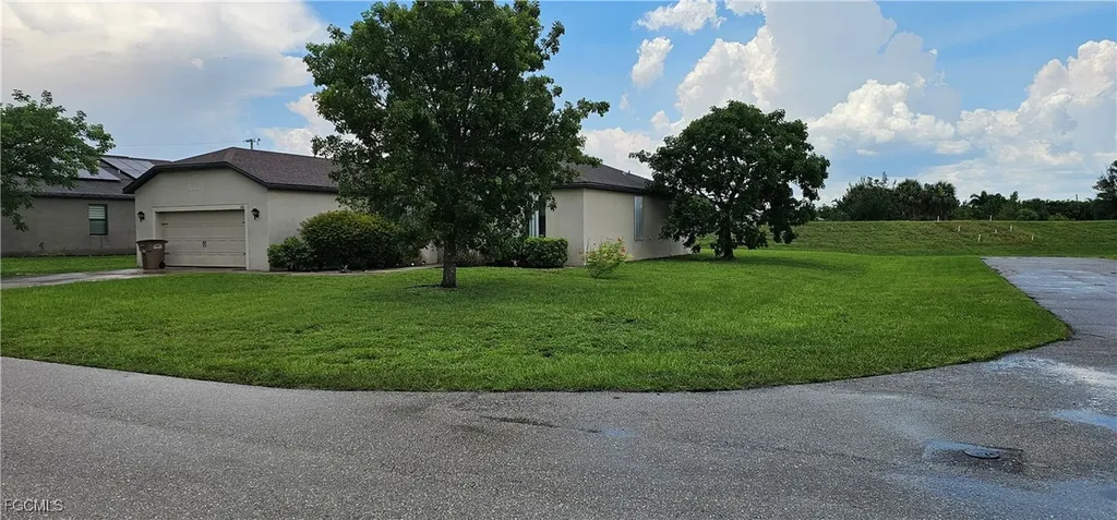 1121 SW 25th Street Cape Coral FL 33914