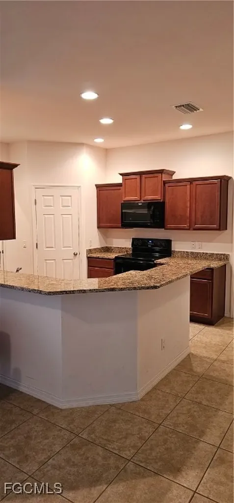 1121 SW 25th Street Cape Coral FL 33914