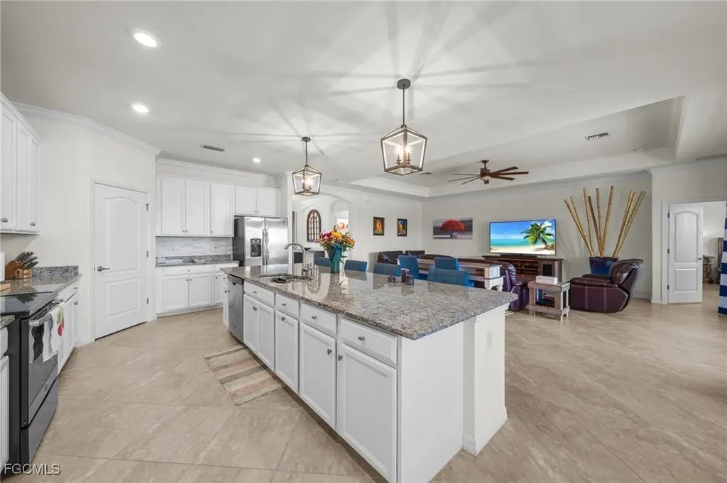 10061 Avalon Lake Circle Fort Myers FL 33913