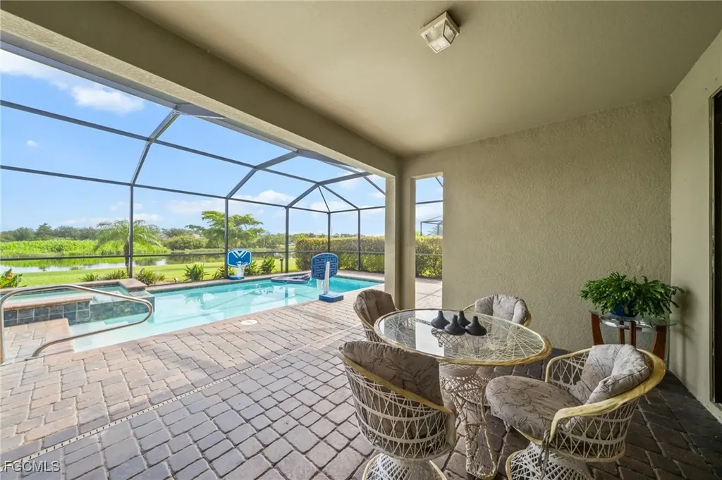 10061 Avalon Lake Circle Fort Myers FL 33913