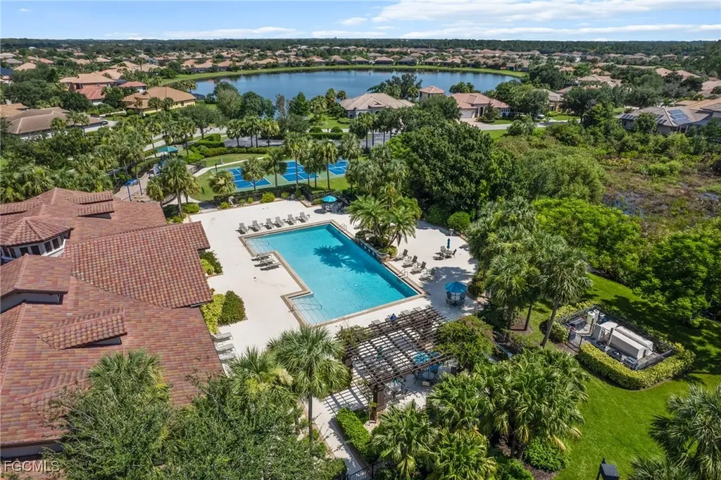 10061 Avalon Lake Circle Fort Myers FL 33913