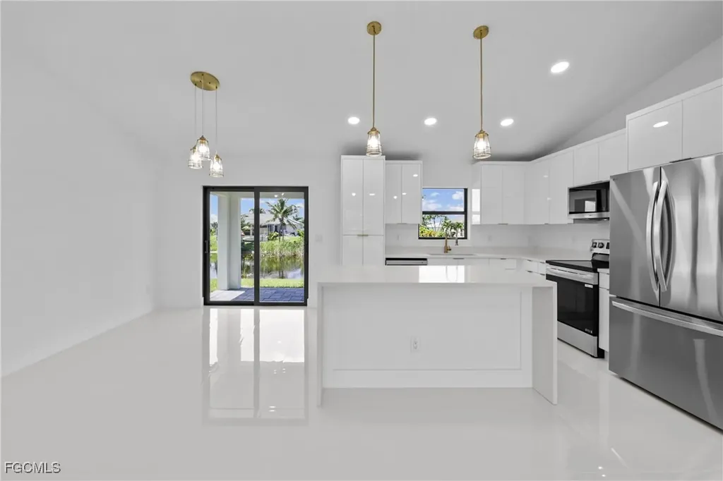 2114 NW 6th Terrace Cape Coral FL 33993