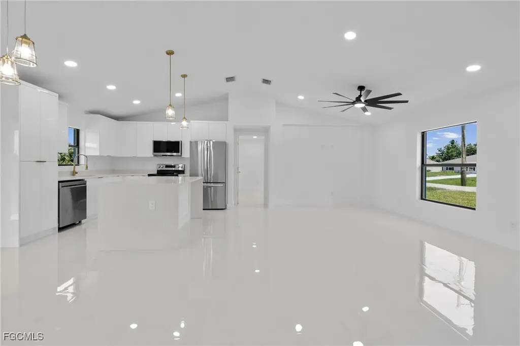 2114 NW 6th Terrace Cape Coral FL 33993