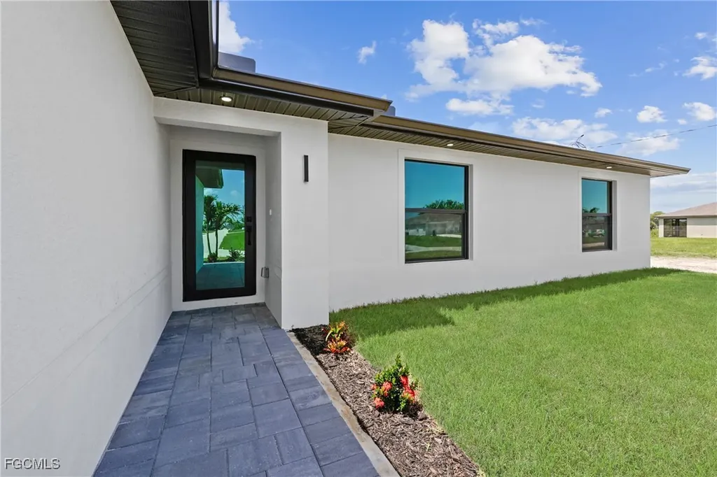 2114 NW 6th Terrace Cape Coral FL 33993