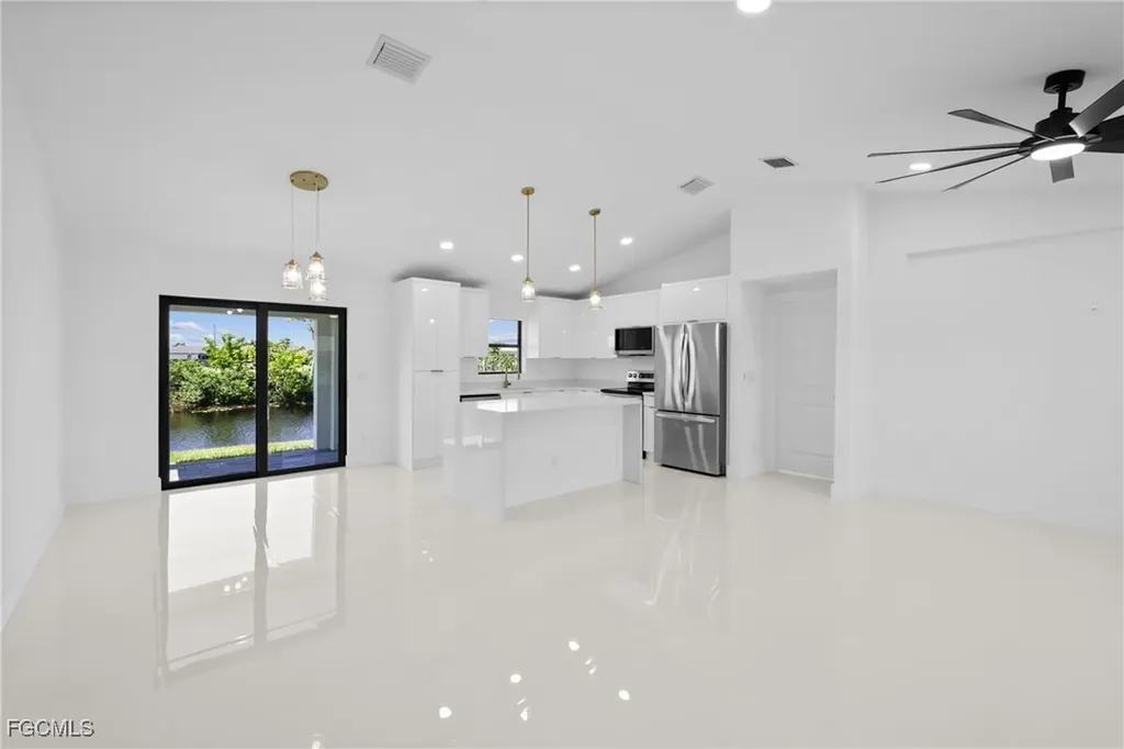 2114 NW 6th Terrace Cape Coral FL 33993