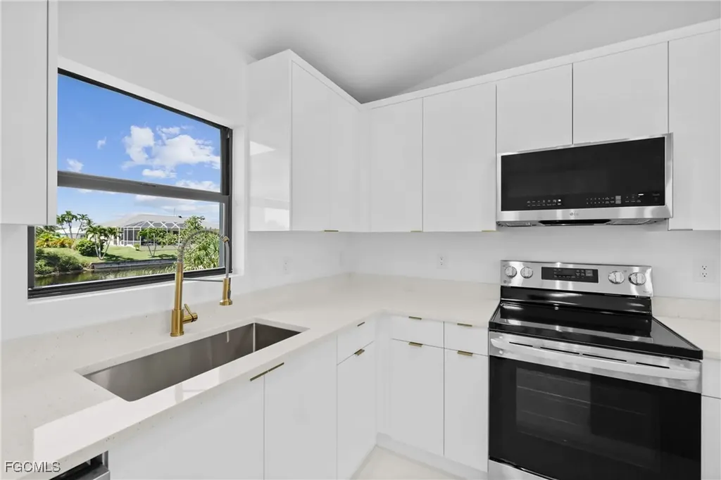 2114 NW 6th Terrace Cape Coral FL 33993