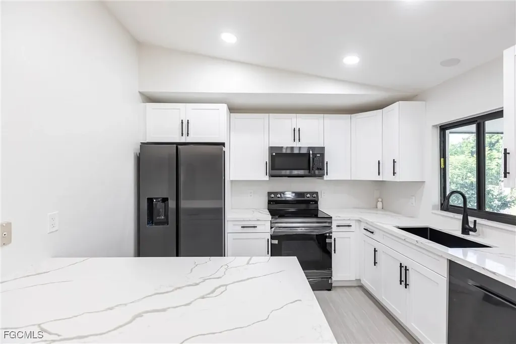 133 SE 45th Street Cape Coral FL 33904