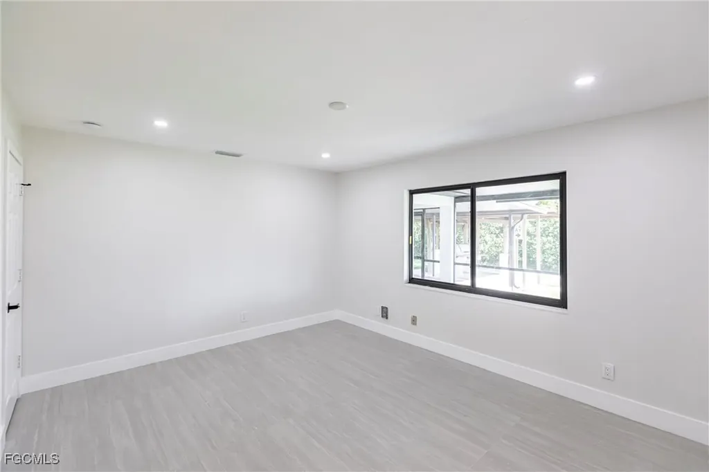 133 SE 45th Street Cape Coral FL 33904