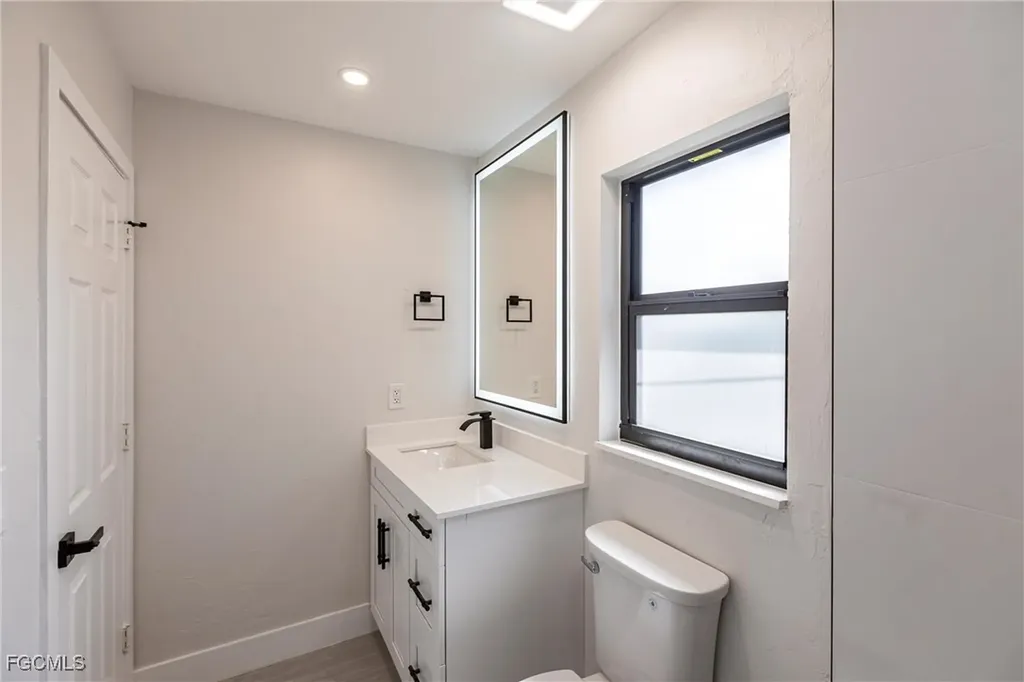 133 SE 45th Street Cape Coral FL 33904