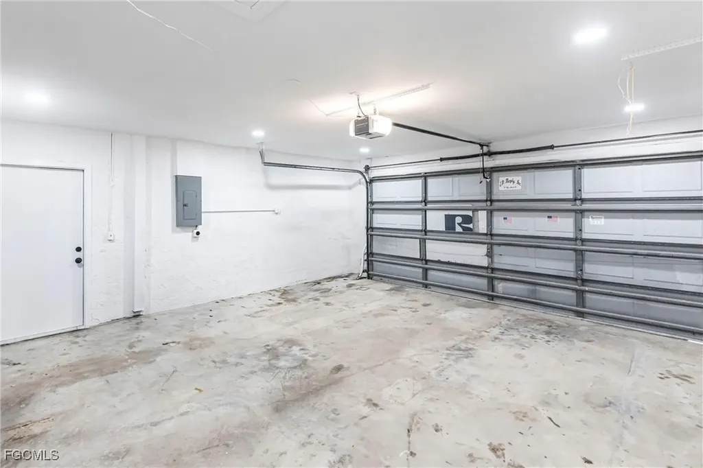 133 SE 45th Street Cape Coral FL 33904