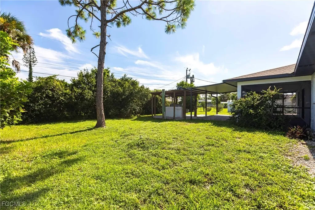 133 SE 45th Street Cape Coral FL 33904