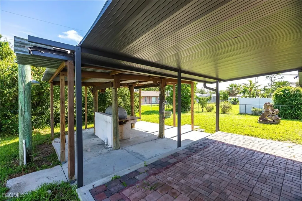 133 SE 45th Street Cape Coral FL 33904