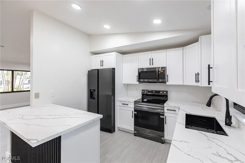 133 SE 45th Street Cape Coral FL 33904