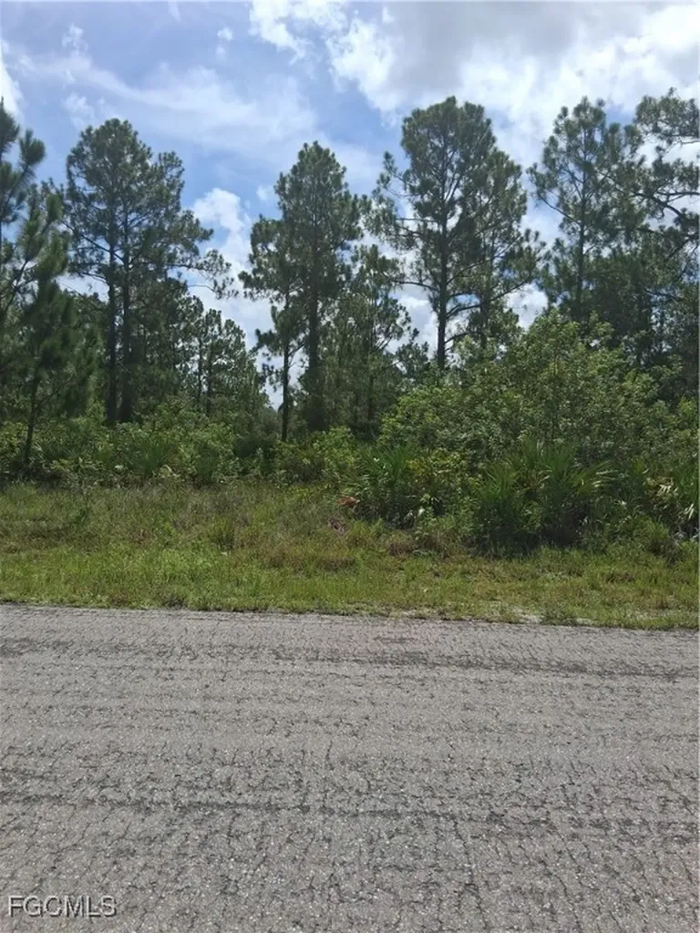 516 Scott Avenue Lehigh Acres FL 33972