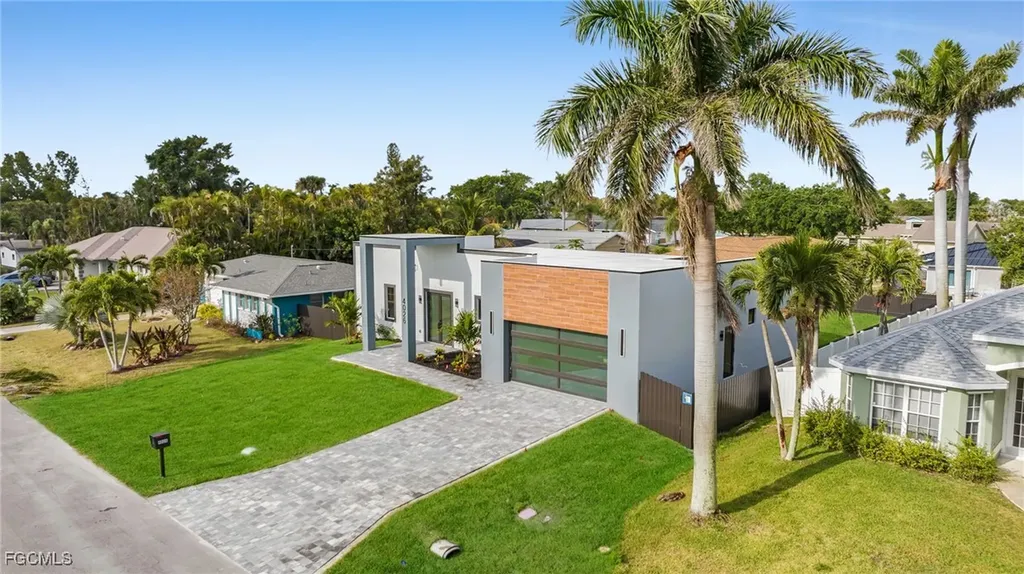 4026 SE 3rd Avenue Cape Coral FL 33904