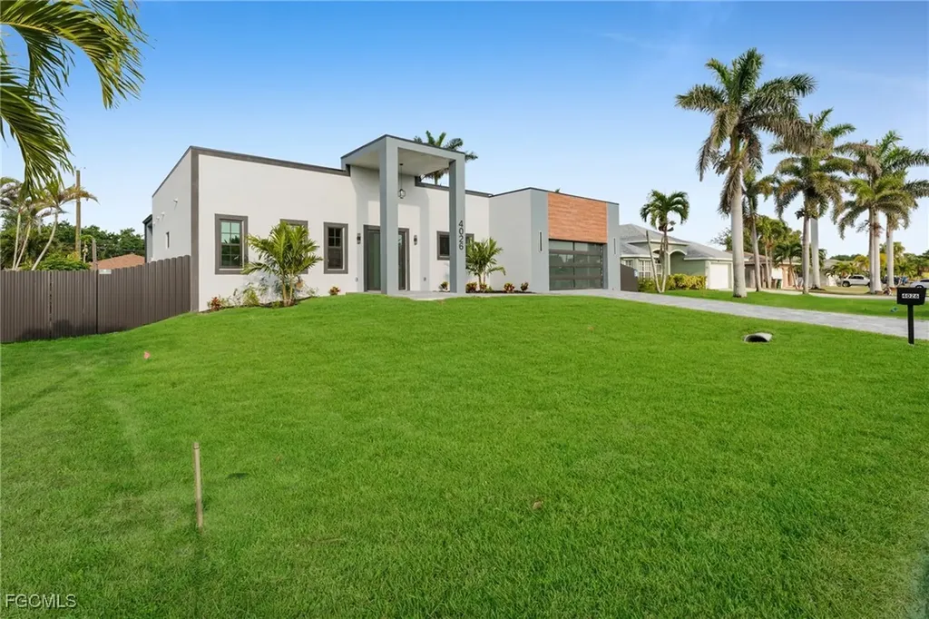 4026 SE 3rd Avenue Cape Coral FL 33904