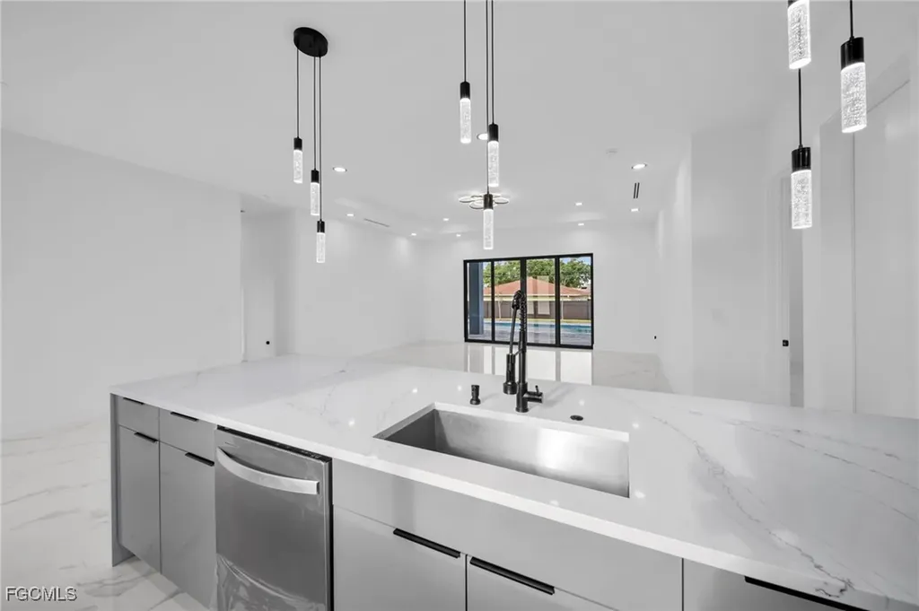 4026 SE 3rd Avenue Cape Coral FL 33904