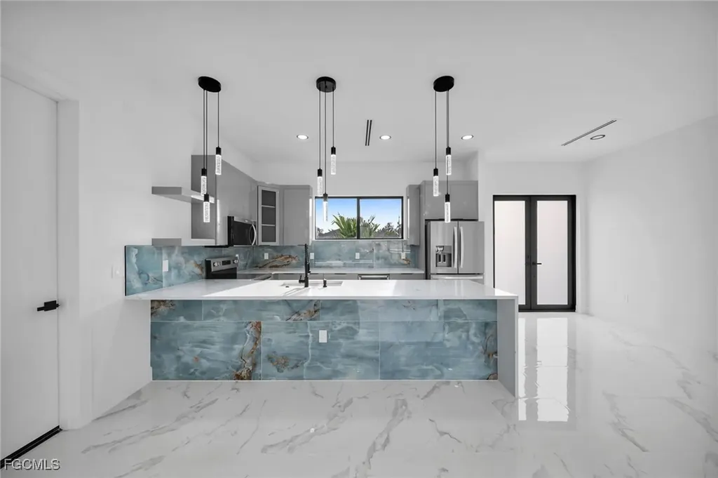 4026 SE 3rd Avenue Cape Coral FL 33904