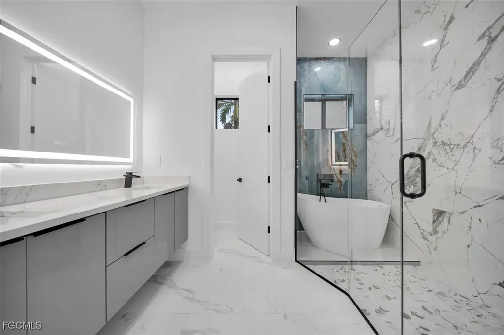 4026 SE 3rd Avenue Cape Coral FL 33904