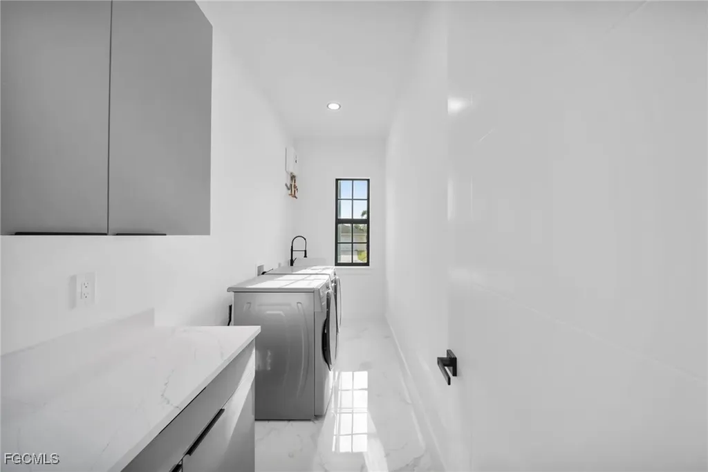 4026 SE 3rd Avenue Cape Coral FL 33904